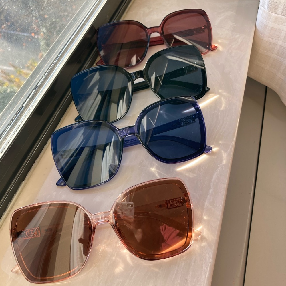 Oversized square sunglasses